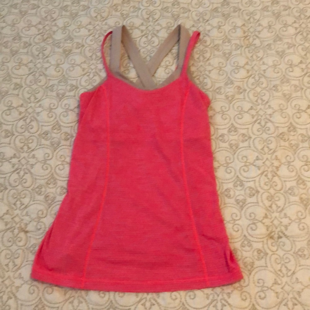 Lululemon Run For Gold Tank Size 4